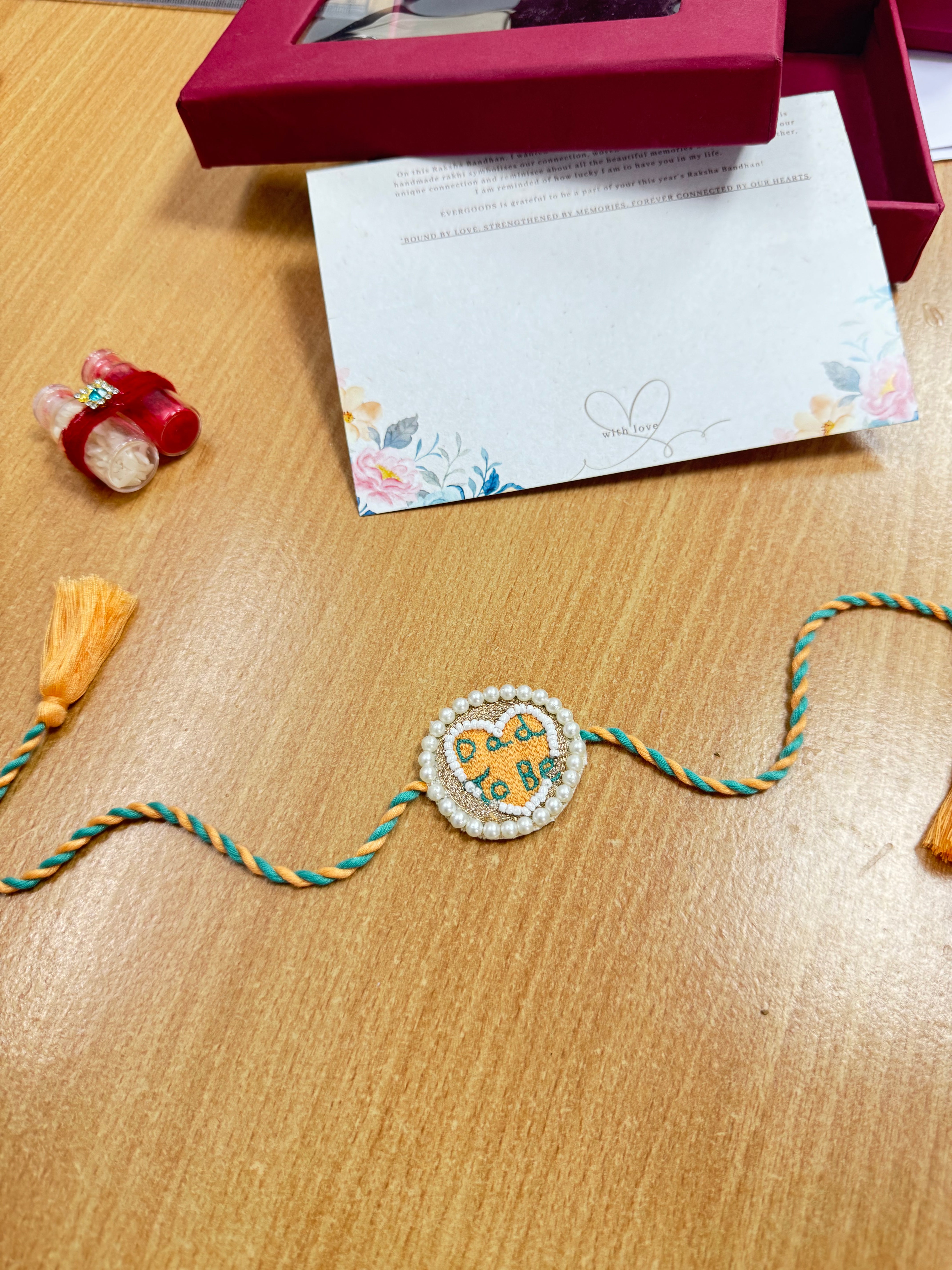Parents To Be- Rakhi Set