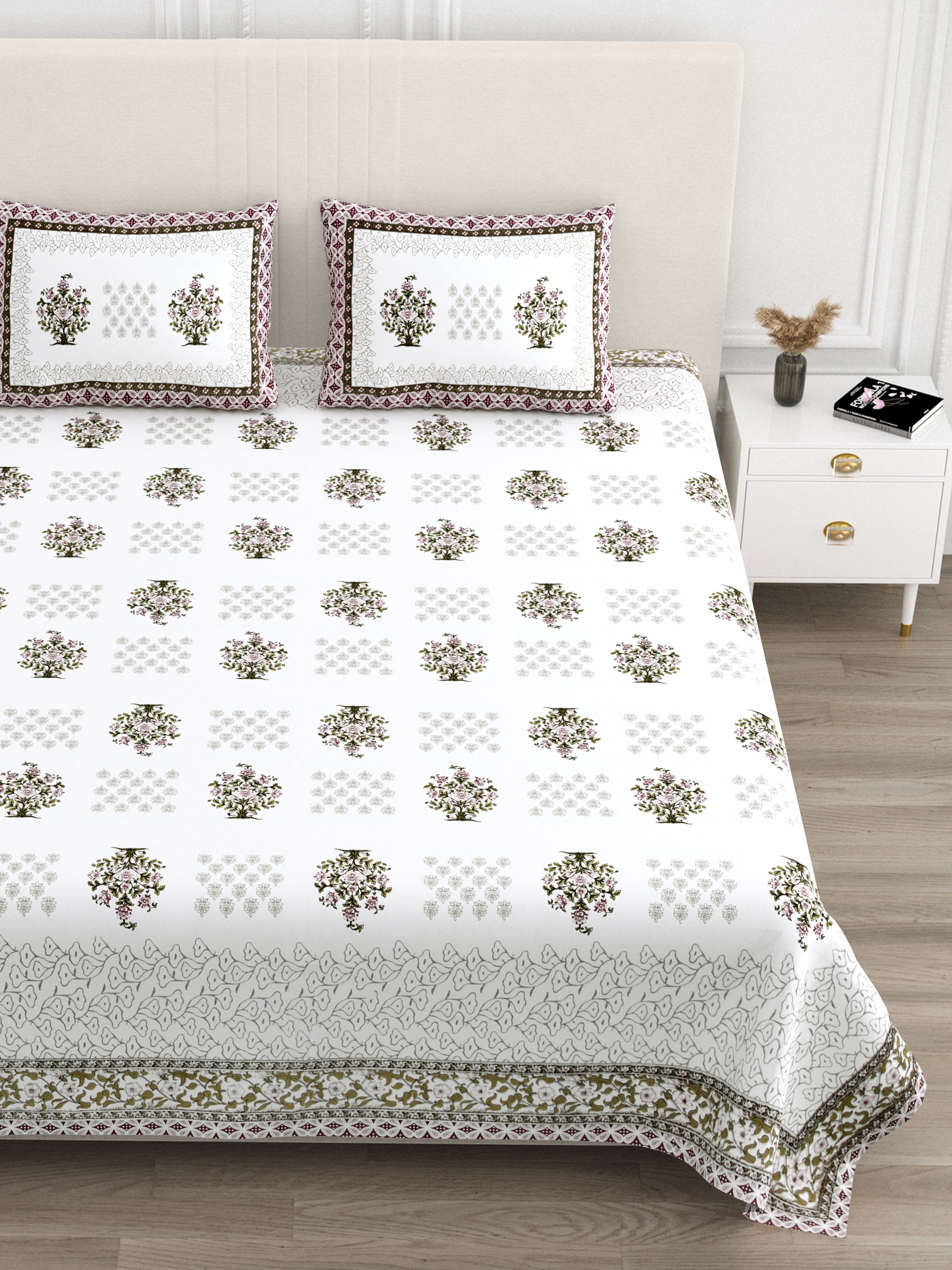 Block-Printed Butti Cotton Bedsheet - Lavender