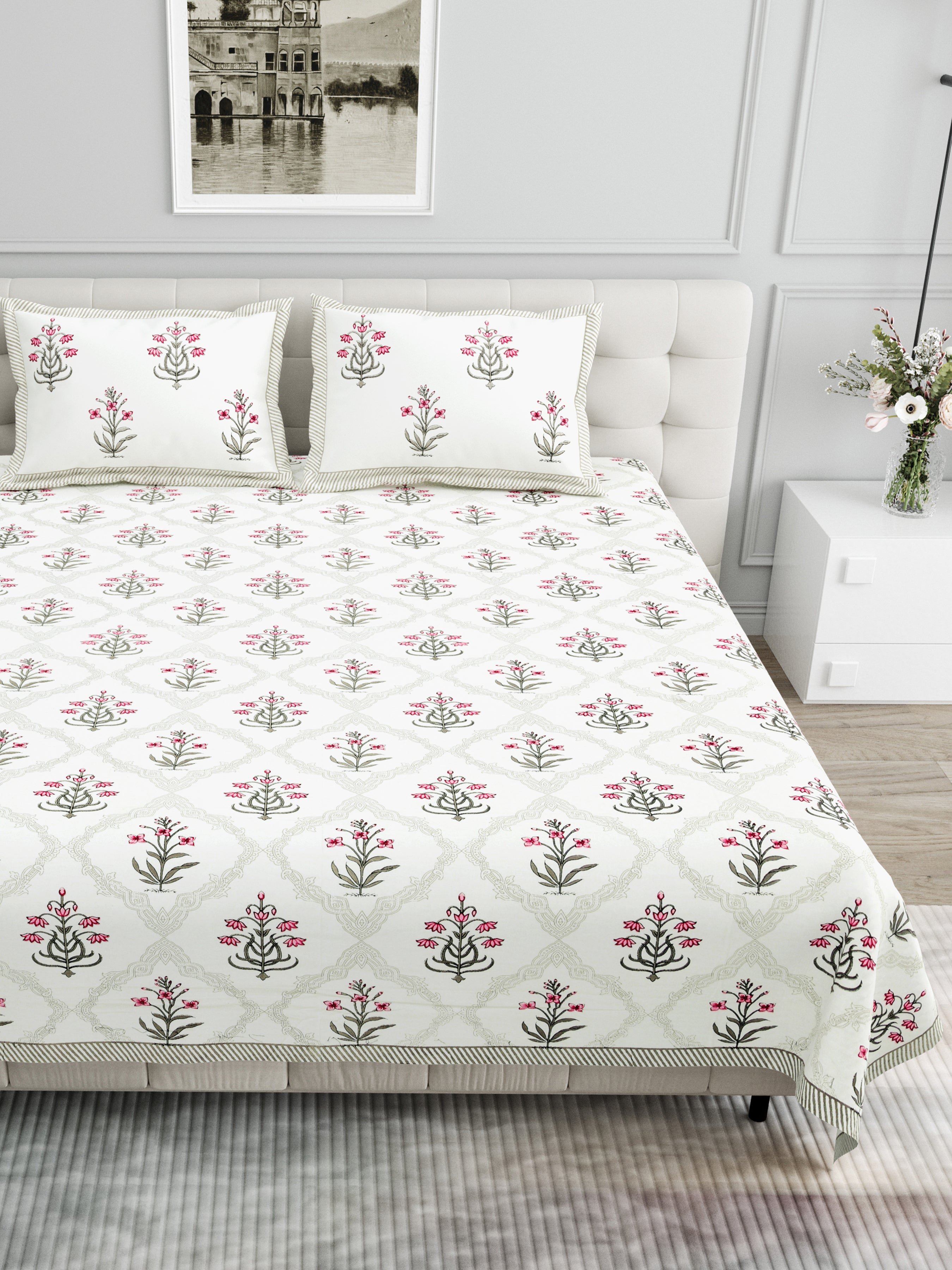Block Printed Cotton King Size Bedsheet- Grey & Pink